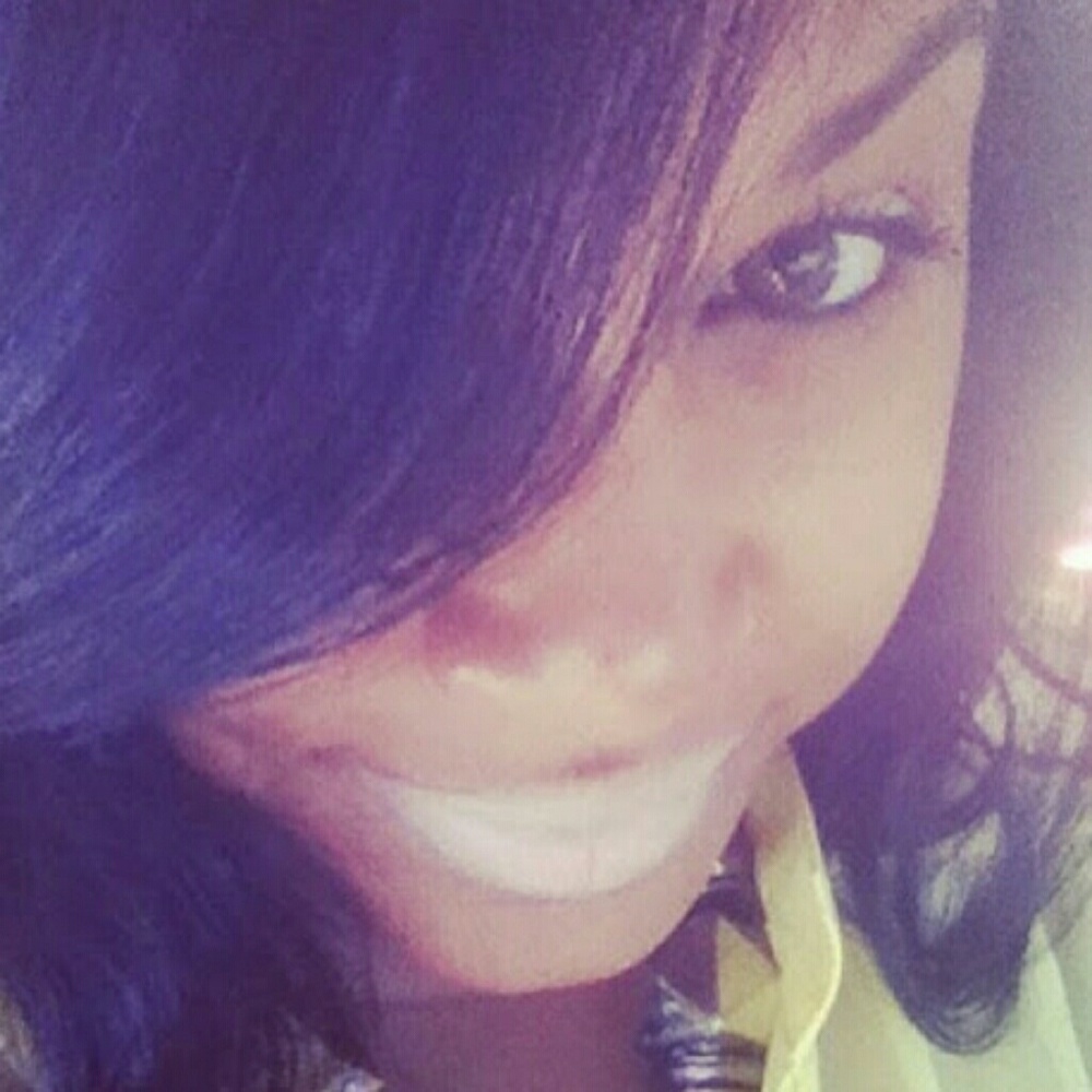 Meet your Posher, Alexis